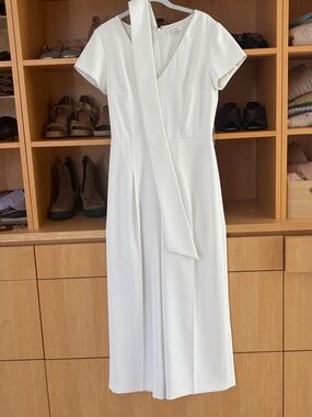 Elegant White V-Neck Short Sleeve Jumpsuit with Drape Tie
